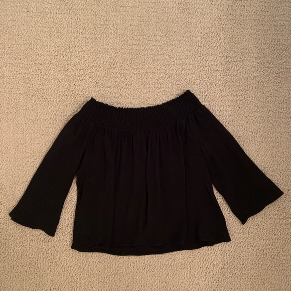 Aritzia Talula marcilly off the shoulder blouse - Picture 4 of 5